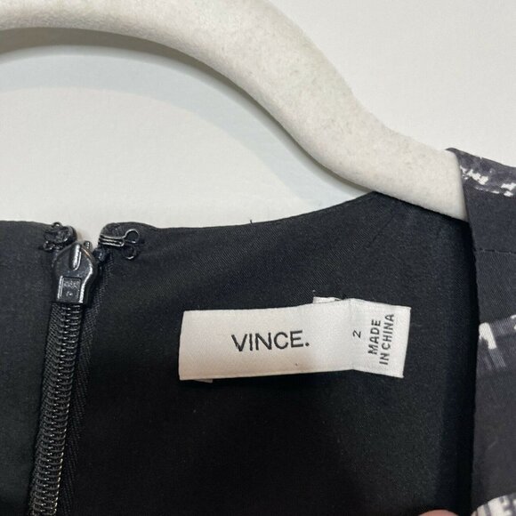 Vince 100% Silk Black Abstract Striped Shift Dress Size 2 - Picture 3 of 9